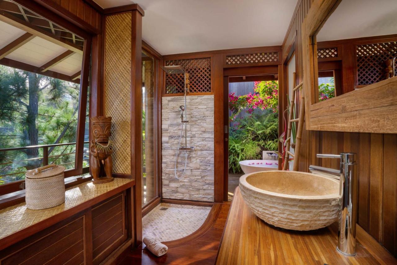 Villa Manuiti, Balinese Luxury Home - Private Swim Spa, Ocean View - Ofyr Bbq - Koi Pond بوناويا المظهر الخارجي الصورة